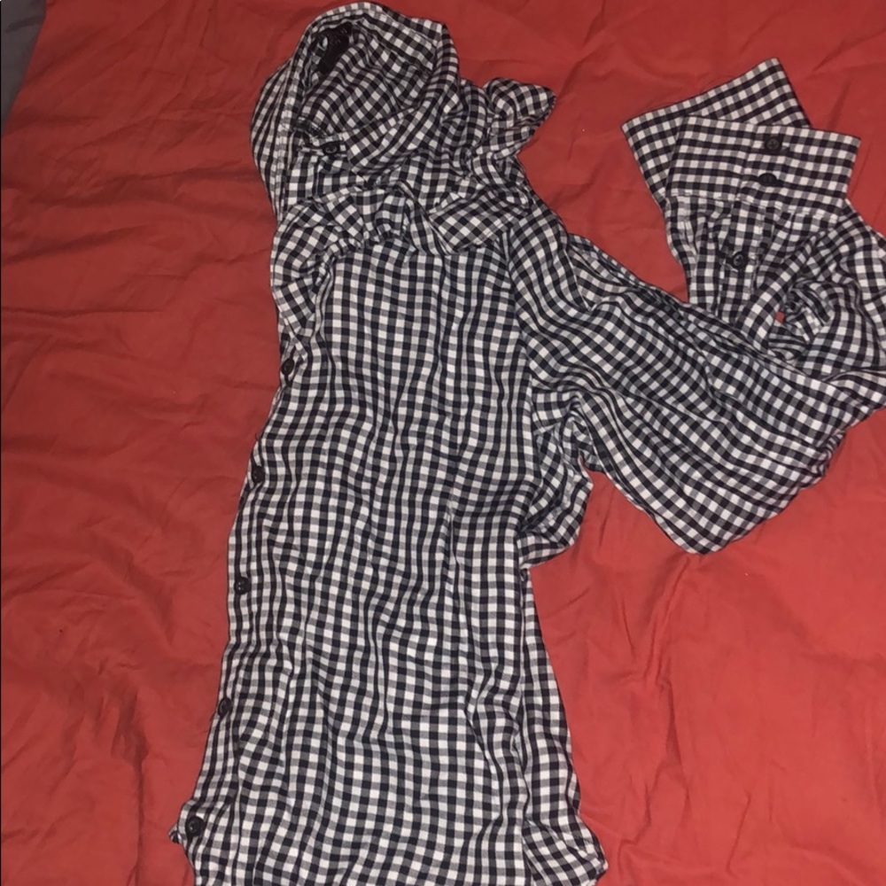 Ruffle sleeve shirt